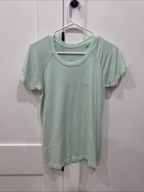 Lululemon Swiftly Tech Short Sleeve